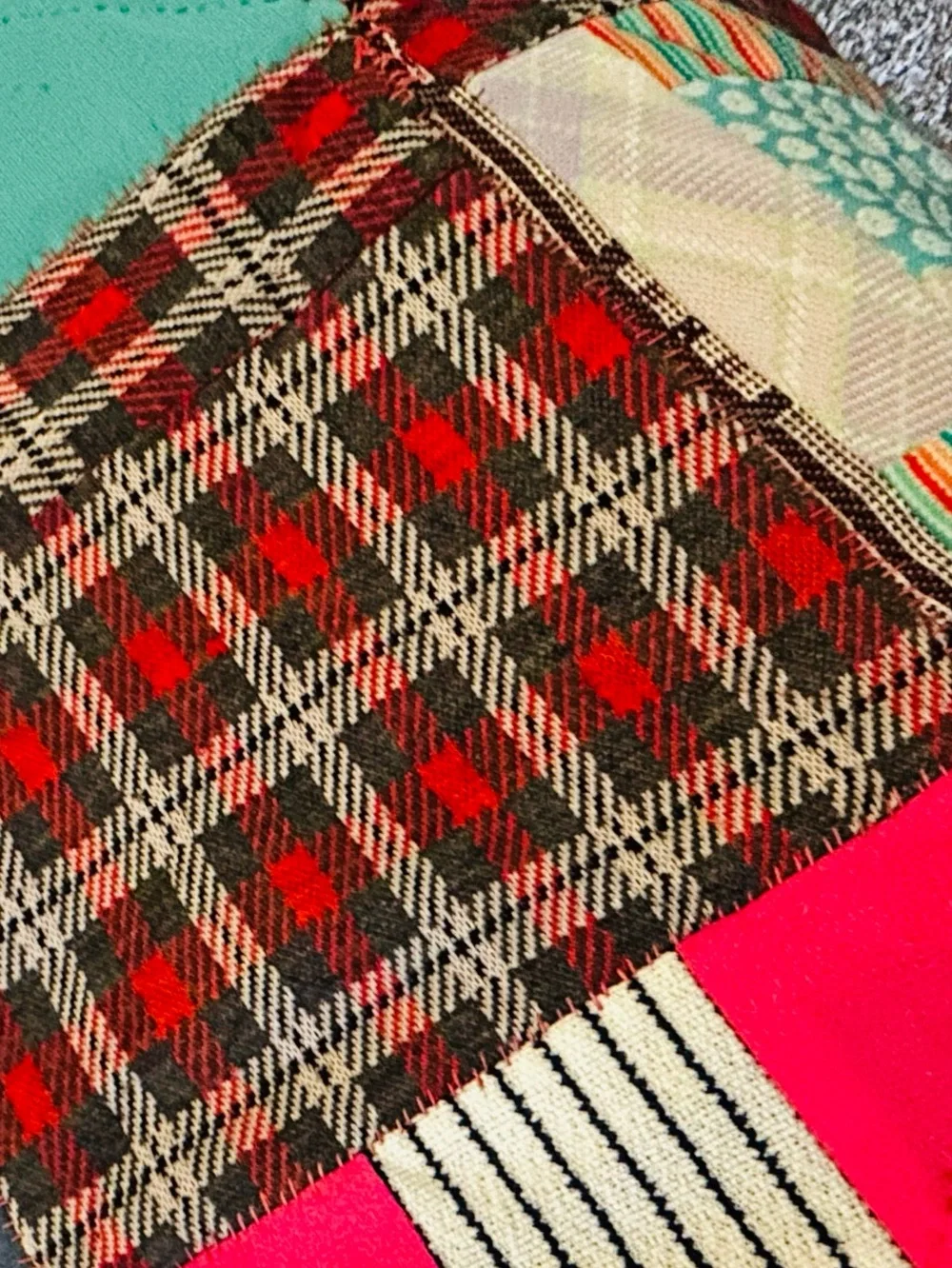 Vintage Log Cabin Quilt 75 x 90 Hand Quilted Cottagecore Prairie Rustic